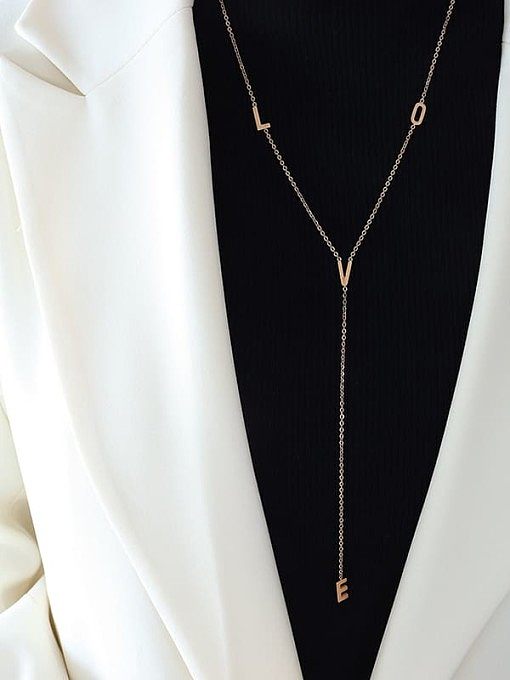 Minimalistische Lariat-Halskette mit Quasten aus Titanstahl