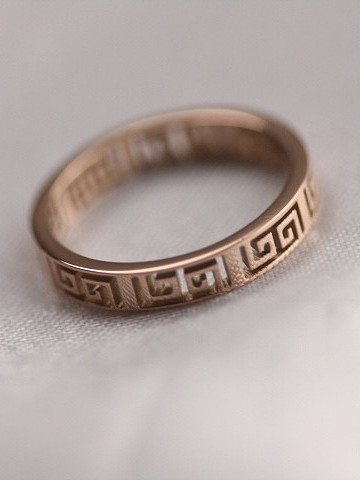 Retro Style Classical Titanium Ring