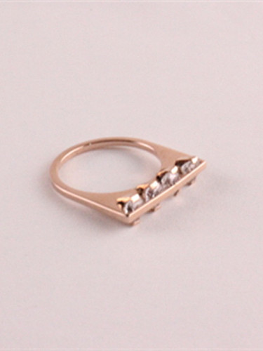 Simple Single Line Zircons Fashion Ring