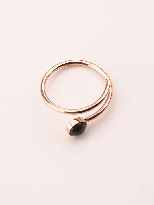Black Agate Temperament Opening Ring