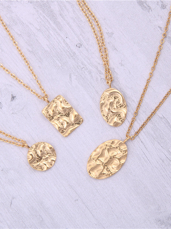 Titanio con collares geométricos convexos cóncavos simplistas chapados en oro
