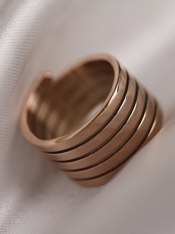 Punk Style Helical Spring Stretch Ring