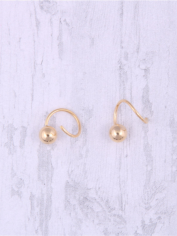 Boucles d'oreilles clip rondes en titane avec personnalité plaquée or