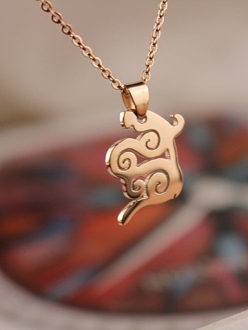 Retro Flower-shape Pendant Accessories Necklace