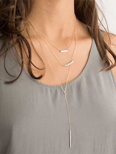 Collier multi-rangs minimaliste à pampilles en acier inoxydable