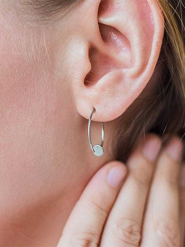 Boucle d'oreille créole minimaliste géométrique en acier inoxydable