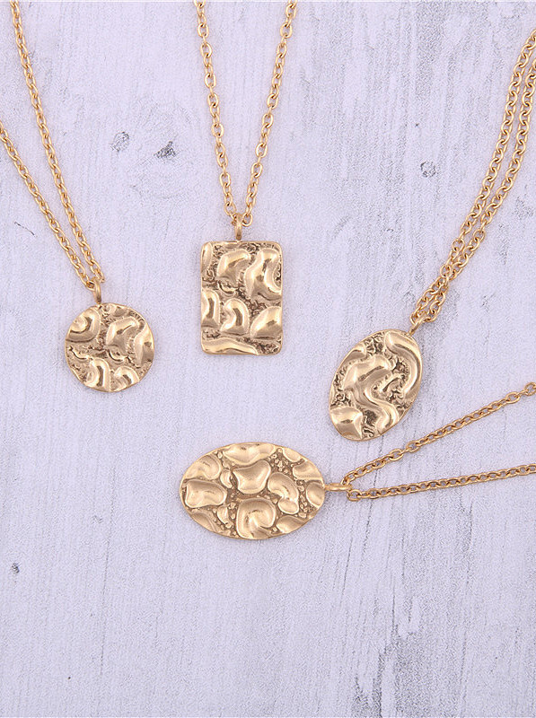 Titane avec colliers géométriques convexes concaves simplistes plaqués or