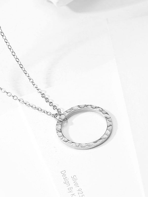 Collier minimaliste rond en acier inoxydable