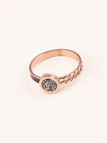 خاتم أحجار سوداء شخصية مطلية بالذهب الوردي