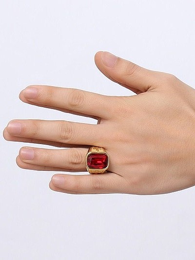 Personality Red Square Shaped Gold Plated Rhinestone Titanium Ring