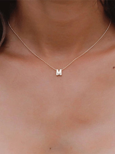 Minimalistische Initialen-Anhänger-Halskette aus Titan