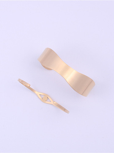 Titane avec bracelets de taille libre irréguliers simplistes plaqués or
