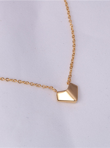 Titane avec colliers irréguliers simplistes plaqués or