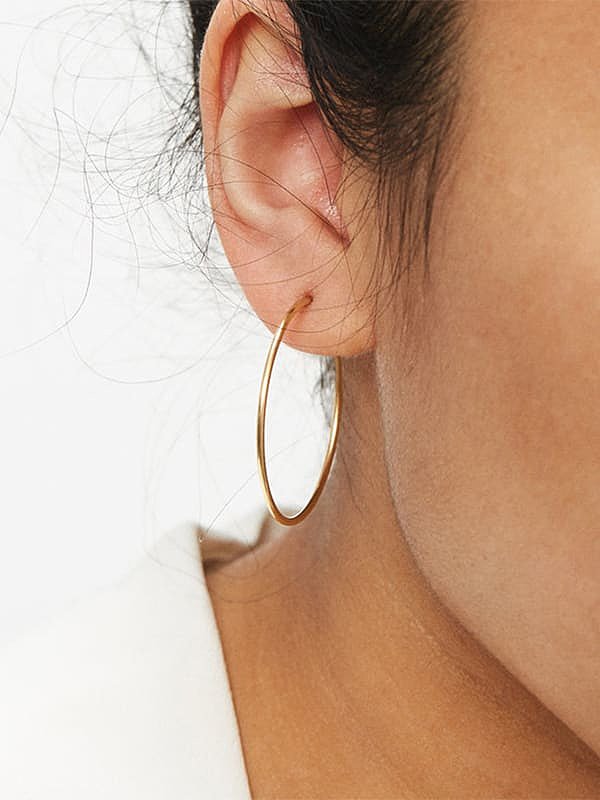 Boucle d'oreille créole minimaliste ronde en acier inoxydable