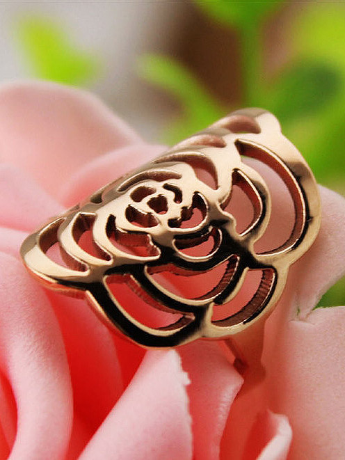 2018 Hollow Flower Rose Gold Plated Ring