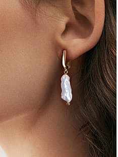 925 Sterling Silver Freshwater Pearl Geometric Vintage Huggie Earring