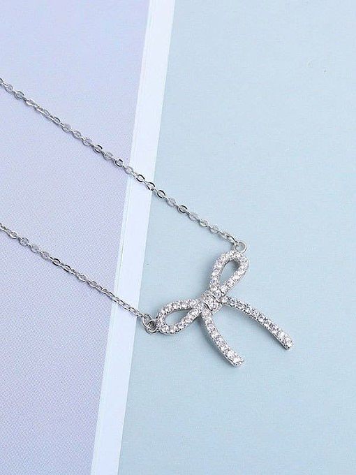 Collier minimaliste papillon en argent sterling 925 avec oxyde de zirconium