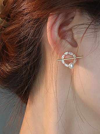 Boucles d'oreilles minimalistes géométriques en argent sterling 925 avec zircon cubique