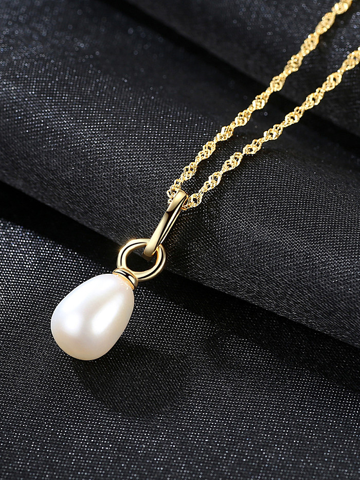 Collar de plata pura con perlas de agua dulce en oro de 18 quilates