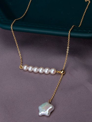 Unregelmäßige minimalistische Halskette aus Süßwasserperlen aus Messing