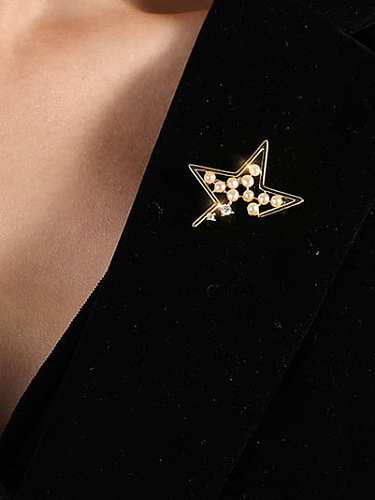 Brass Imitation Pearl Five-Pointed Star Trend Brooch