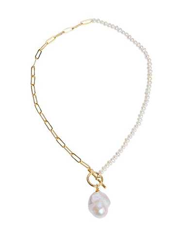 Collier minimaliste irrégulier en perles d'eau douce en laiton