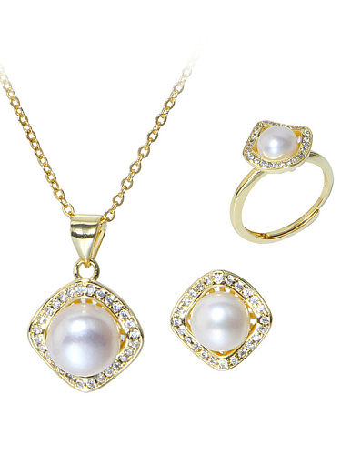 Ensemble bague et collier de boucles d'oreilles géométriques minimalistes en perles d'eau douce en laiton
