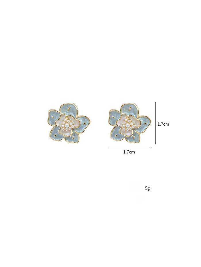 Brinco de flor delicada imitação de pérola esmaltada de latão