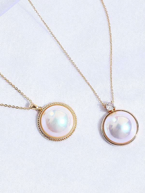 Collar minimalista geométrico de perla de concha de imitación de latón
