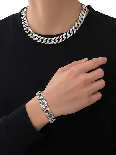 Bracelet à maillons géométriques de luxe en laiton et zircon cubique