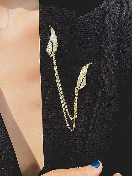 Brass Cubic Zirconia Wing Feather Tassel Trend Lapel Pin