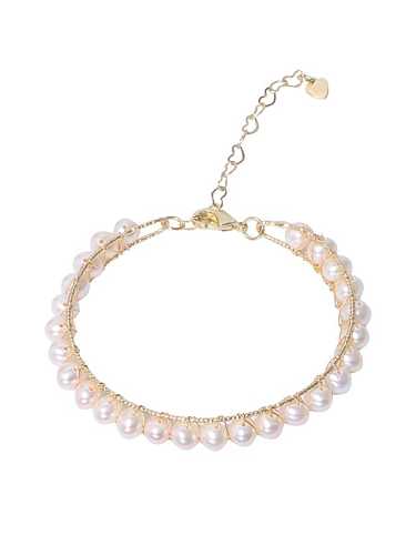 Rundes, minimalistisches Perlenarmband aus Messing mit Süßwasserperlen