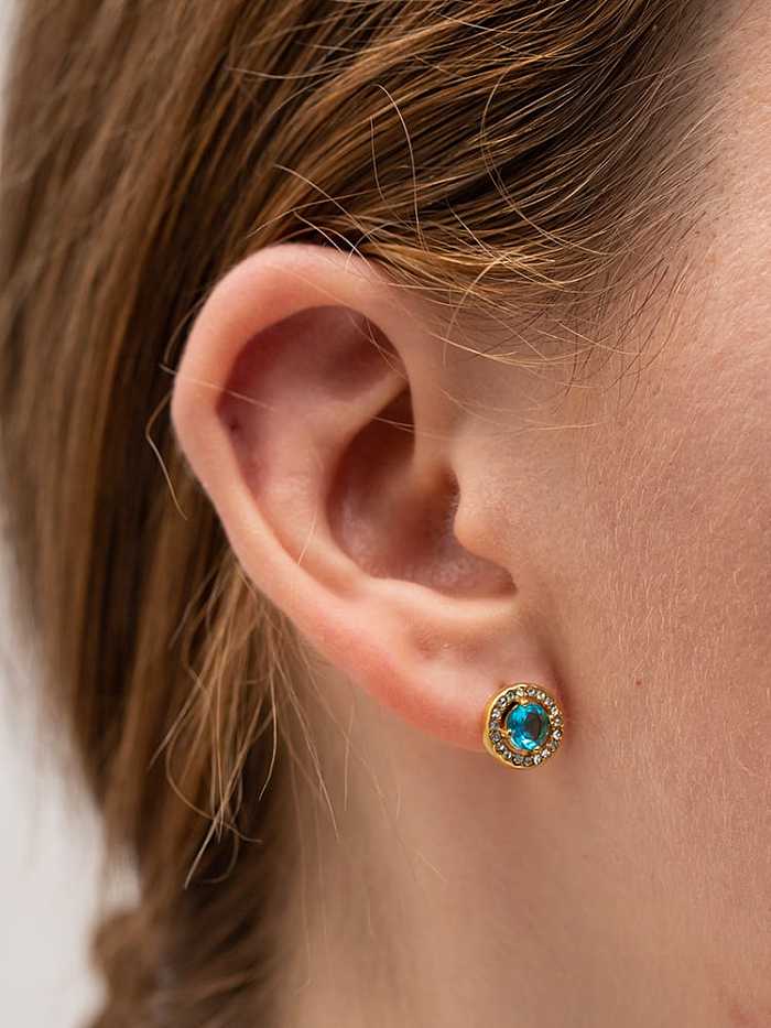 Boucles d'oreilles rondes Dainty en acier inoxydable avec oxyde de zirconium