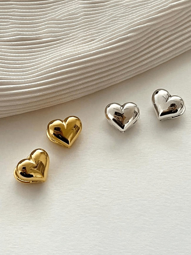 925 Sterling Silver Heart Vintage Stud Earring