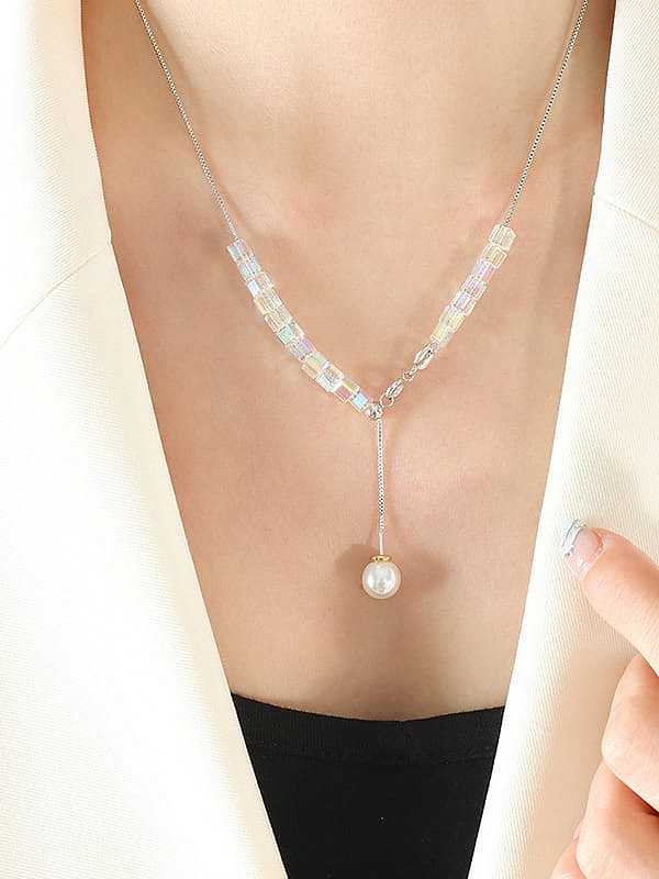 Collar de lazo delicado geométrico con perlas de imitación de latón