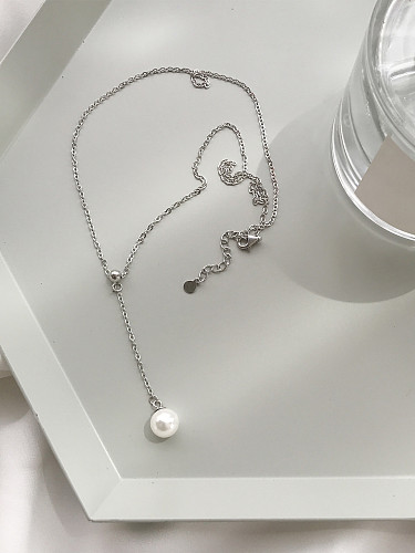 Schlanke Halskette aus synthetischen Perlen aus Sterlingsilber