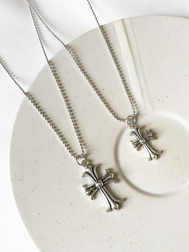 Klassische Kreuz-Halskette im Retro-Stil aus Sterlingsilber