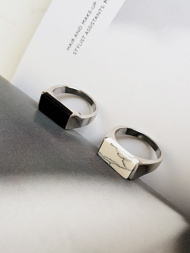 Plata de ley 925 con anillos cuadrados de cornalina de moda chapados en platino