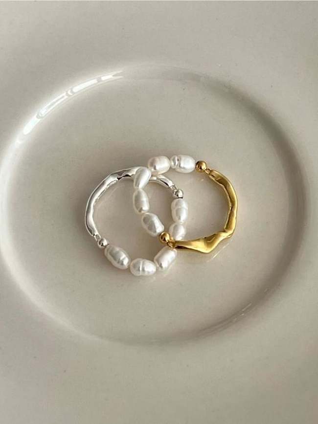 Anillo de banda minimalista irregular de perlas de agua dulce de plata esterlina 925