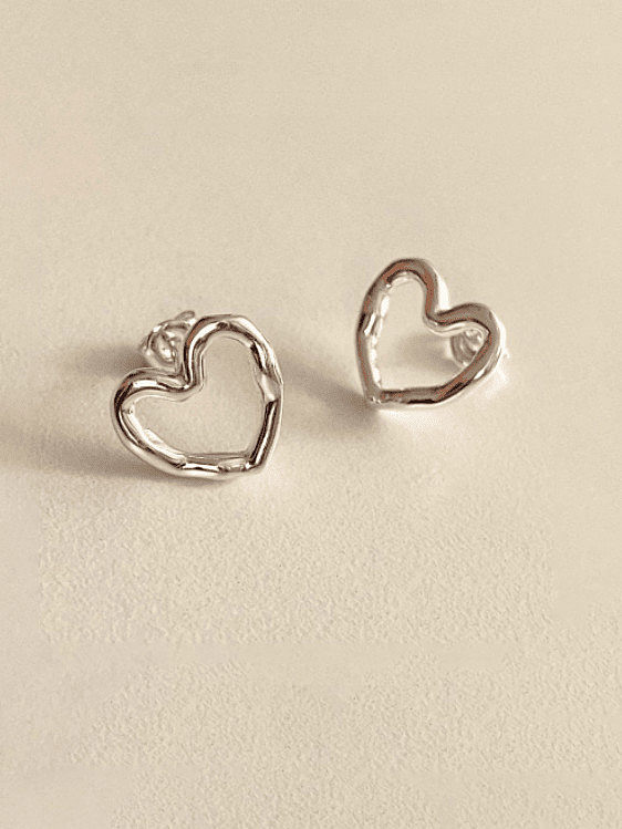925 Sterling Silver Heart Minimalist Stud Earring