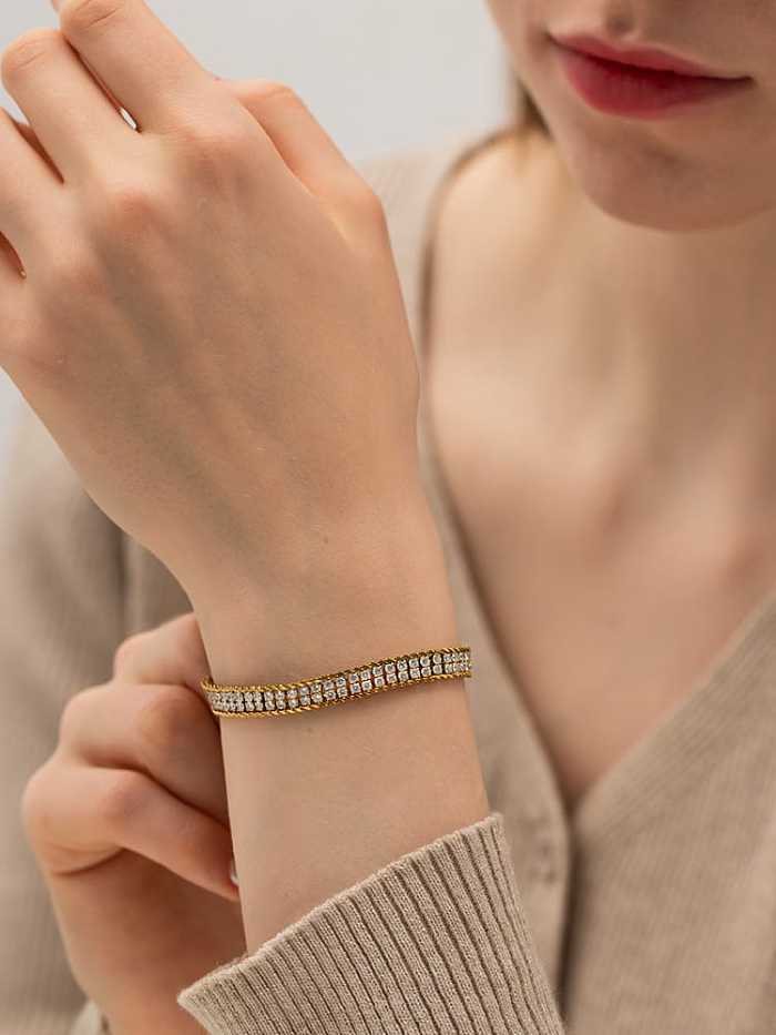 Geometrisches zierliches Armband aus Edelstahl mit Zirkonia
