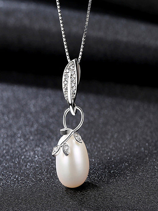 Pure silver natural freshwater pearl with AAA Zircon Necklace
