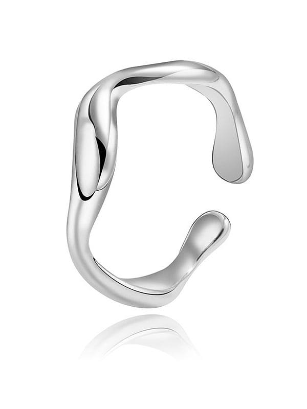 Stainless steel ring with irregular fluid lines