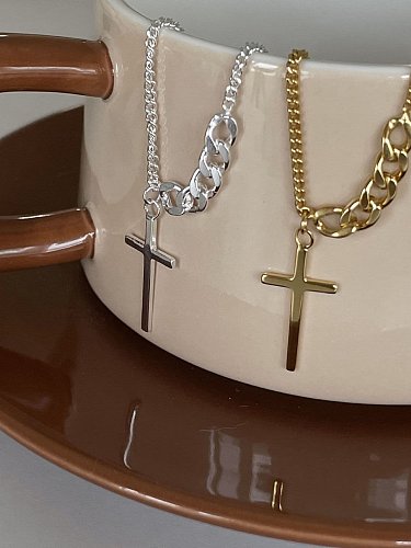 Collier religieux minimaliste croix en argent sterling 925