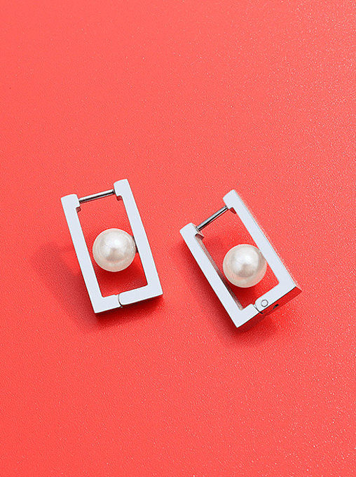 Pendiente Huggie minimalista geométrico de perla de imitación de acero inoxidable 316L de titanio con revestimiento electrónico resistente al agua