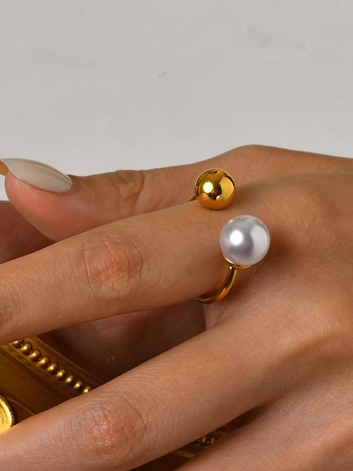 Anillo de banda minimalista geométrico de perla de imitación de acero de titanio