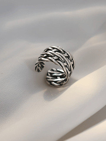 Sterling silver retro style personality ring