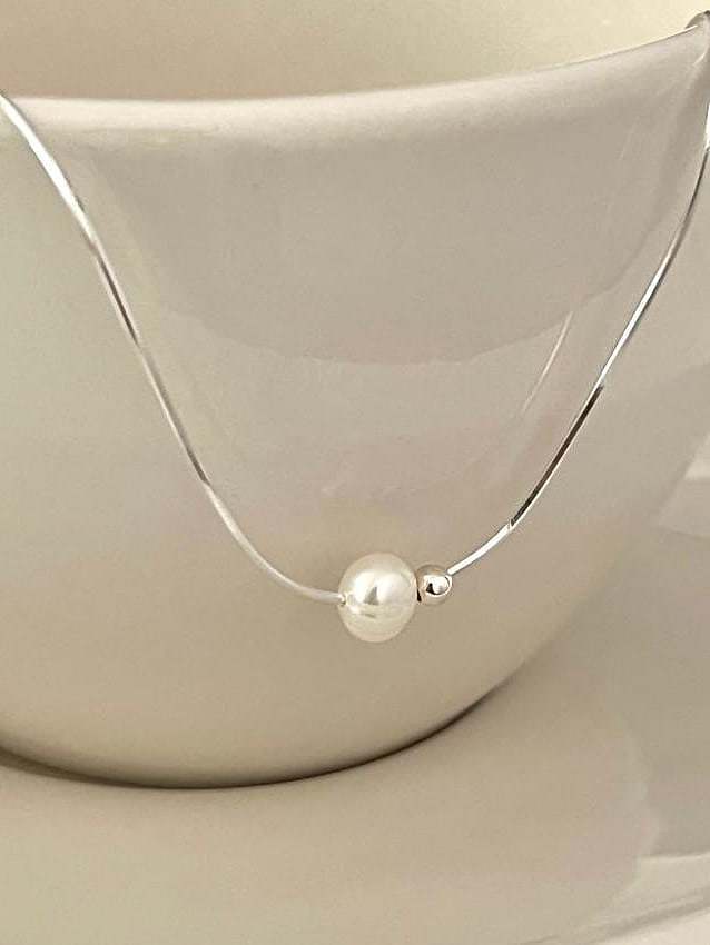 Collar minimalista de bolas de perlas de imitación de plata de ley 925