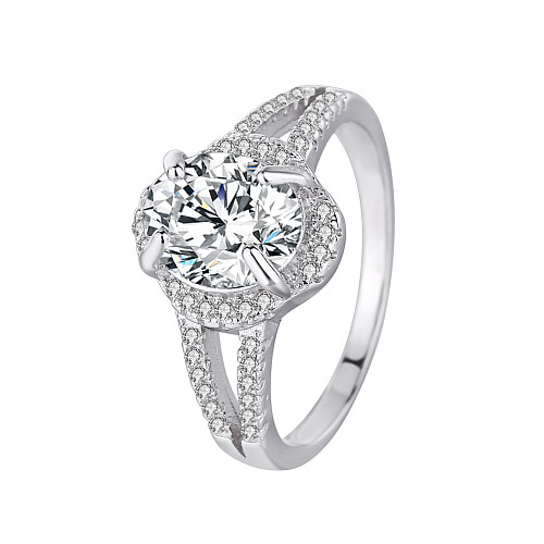 Bague solitaire en argent et zircone cubique