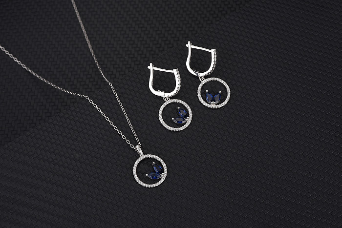 Halsketten- und Creolen-Ohrring-Set mit rundem Zirkonia-Anhänger
